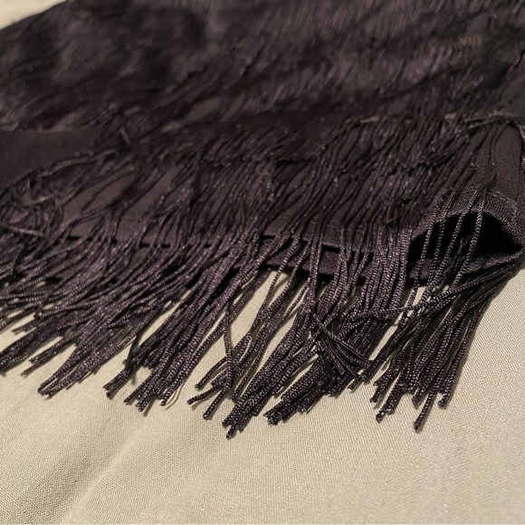 Fringe shorts - Picture 4 of 8